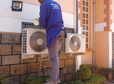 Ducted AC INSTALLATION done by magic refrigeration technicians